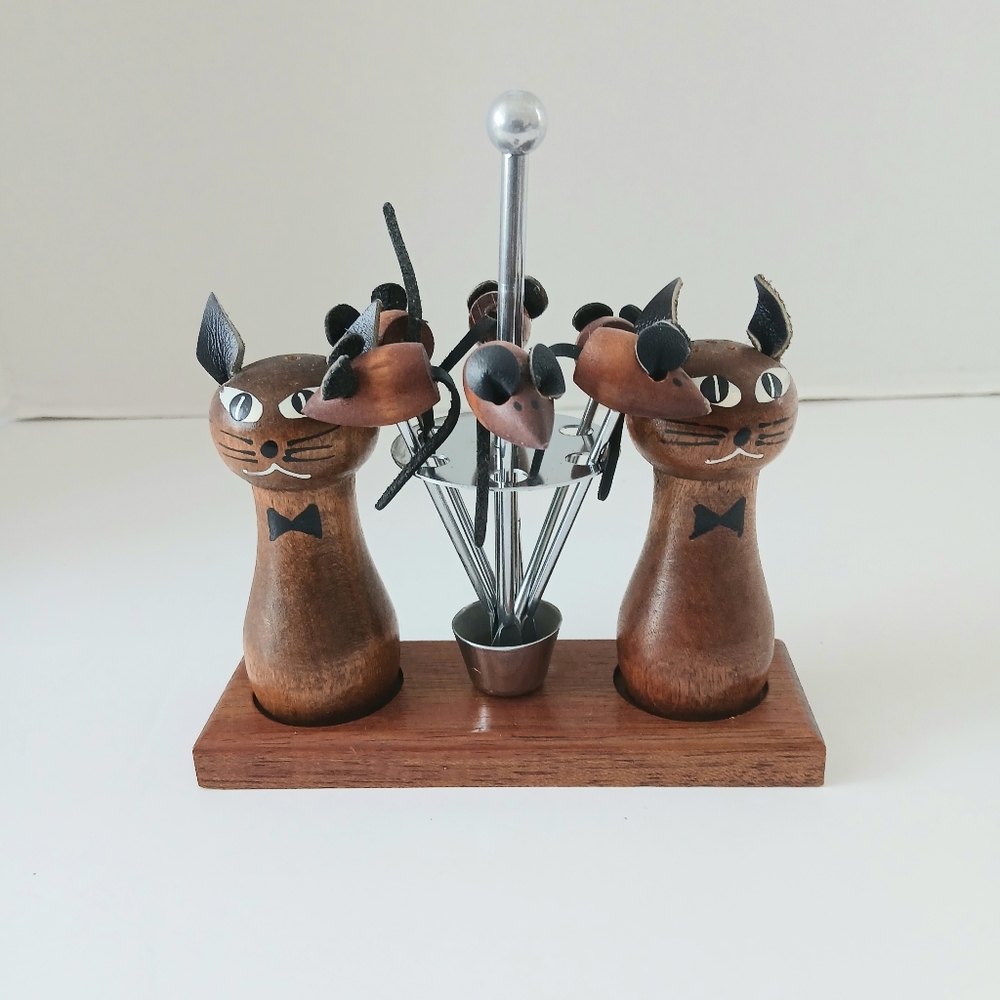 Vtg Cats And Mouses Wood Salt&Pepper Shaker Appetizer Set